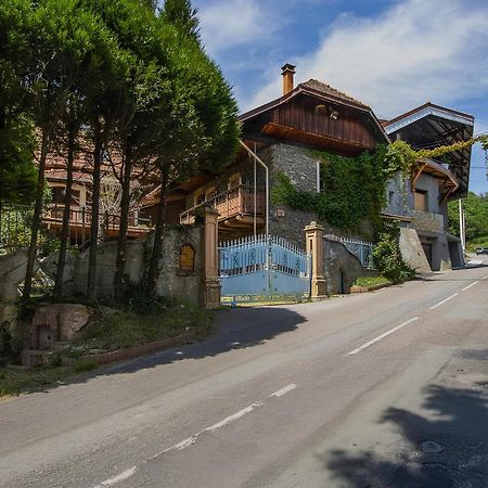 Studio Atypique Et Cosy, Classe "Gite De France" 5Min Centre, 15Min Gare, Lit Queen Size "Climatisation, Netflix Et Wifi, Parking, Lave Vaisselle, Boite A Cles Pour Arrivee Tardive - Gites La Tarine アルベールヴィル エクステリア 写真