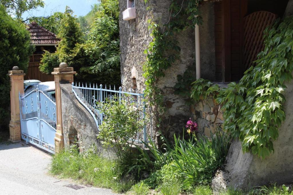 Studio Atypique Et Cosy, Classe "Gite De France" 5Min Centre, 15Min Gare, Lit Queen Size "Climatisation, Netflix Et Wifi, Parking, Lave Vaisselle, Boite A Cles Pour Arrivee Tardive - Gites La Tarine アルベールヴィル エクステリア 写真